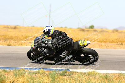 media/Apr-30-2023-CRA (Sun) [[020fcf5d43]]/Race 3-1000 Amateur Supersport/